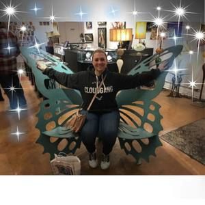 Meet your Posher, Liz